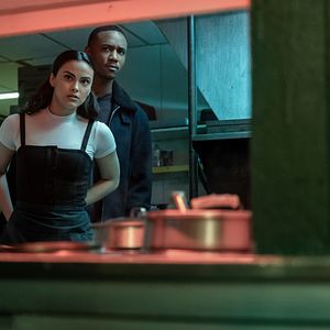 Fotoğraf Dangerous Lies