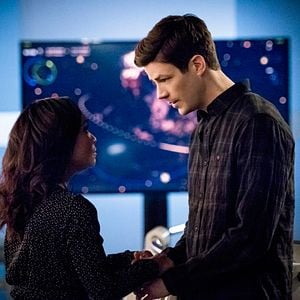 Fotoğraf Grant Gustin