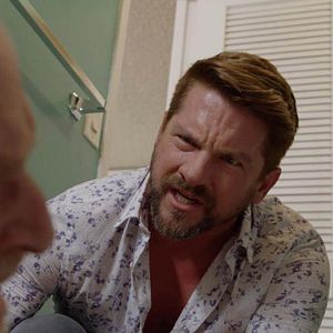 Fotoğraf Zachary Knighton