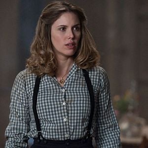 Fotoğraf Kayla Ewell