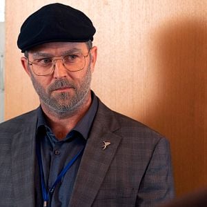 Fotoğraf Sullivan Stapleton