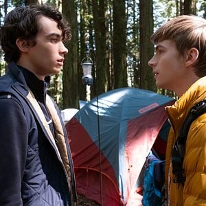 Fotoğraf Miles Heizer