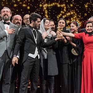 Fotoğraf Sheytan vojud nadarad