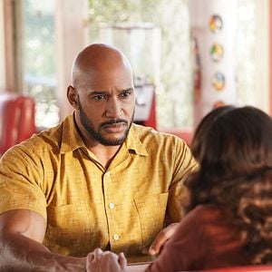 Fotoğraf Henry Simmons