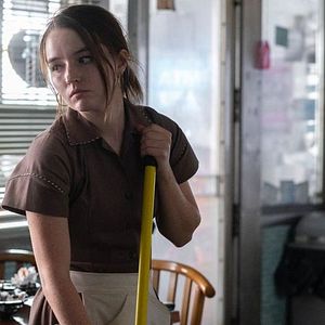 Fotoğraf Kaitlyn Dever