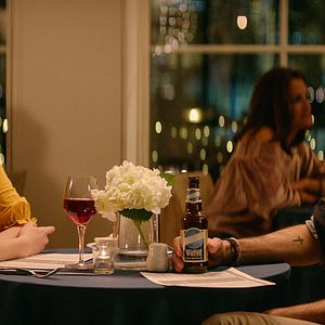 Fotoğraf A Nice Girl Like You