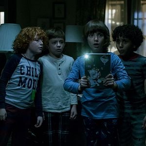 Fotoğraf Azhy Robertson