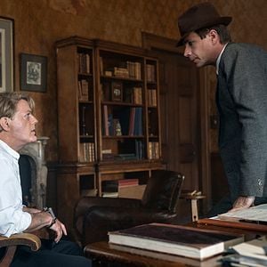 Fotoğraf Six Minutes To Midnight