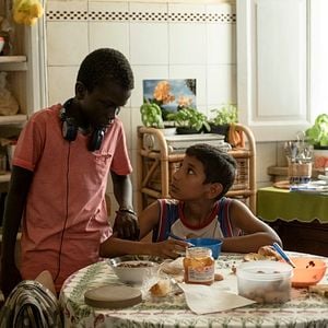 Fotoğraf Onca Yoksulluk Varken