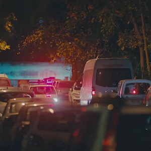 Fotoğraf Doğduğun Ev Kaderindir