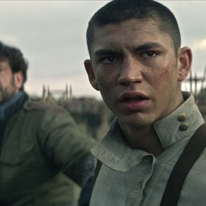 Fotoğraf Archie Renaux