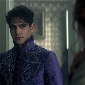 Fotoğraf Gölge ve Kemik