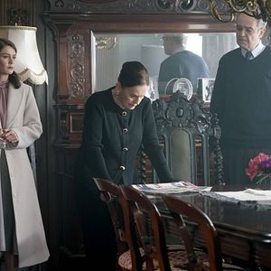 Fotoğraf Camdaki Kız