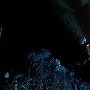 Fotoğraf What Lies Below