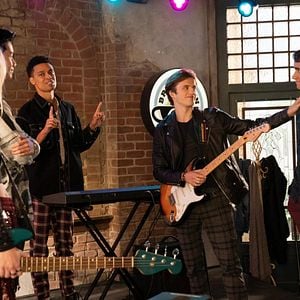 Fotoğraf Love, Victor