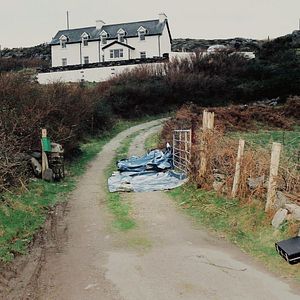 Fotoğraf Sophie: A Murder in West Cork