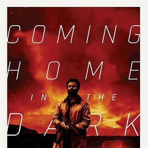 Fotoğraf Coming Home in the Dark