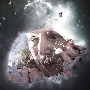 Fotoğraf Serre Moi Fort