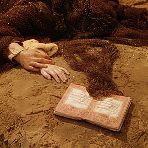 Fotoğraf Pandora and the Flying Dutchman