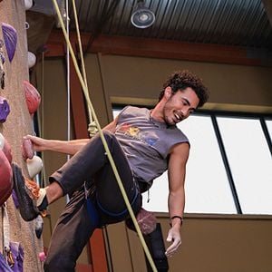 Fotoğraf Darren Barnet