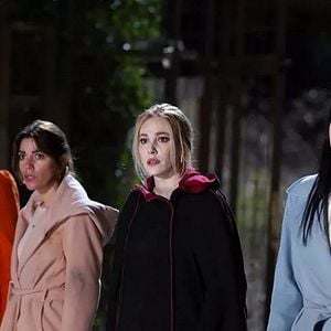 Fotoğraf Yalancılar ve Mumları