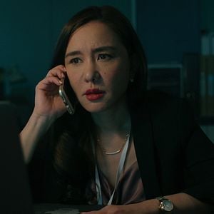 Fotoğraf The Whole Truth