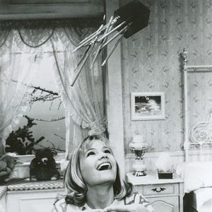 Fotoğraf Out of This World