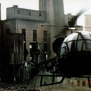 Fotoğraf Bin Dokuz Yüz Seksen Dört