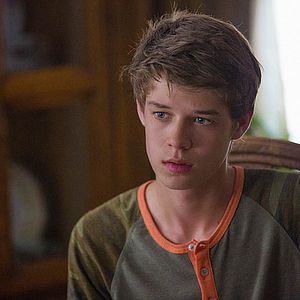 Fotoğraf Colin Ford
