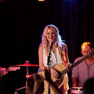 Fotoğraf Grace Unplugged