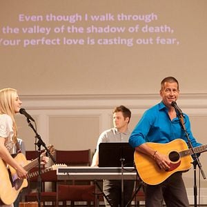 Fotoğraf Grace Unplugged