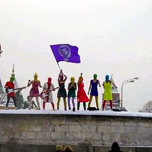 Fotoğraf Pokazatelnyy protsess: Istoriya Pussy Riot