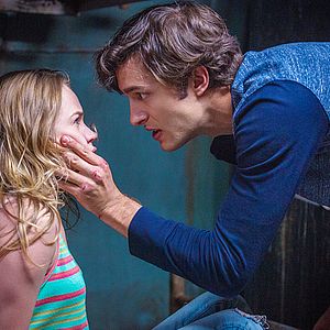 Fotoğraf Britt Robertson