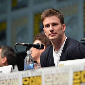 Fotoğraf Kaptan Amerika: Kış Askeri