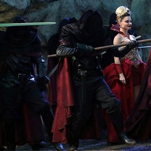 Fotoğraf Once Upon A Time In Wonderland