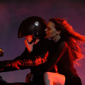 Fotoğraf Les rencontres d'après minuit