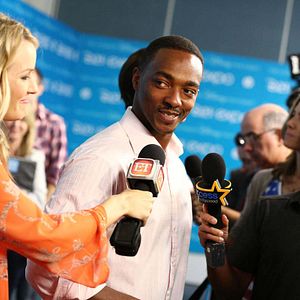 Fotoğraf Kaptan Amerika: Kış Askeri