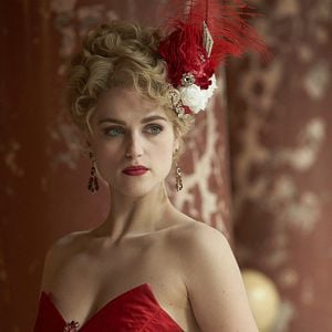 Fotoğraf Katie McGrath