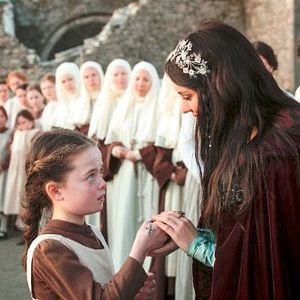 Fotoğraf Adelaide Kane