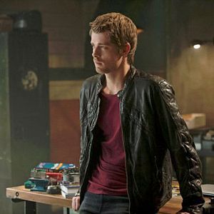 Fotoğraf Luke Mitchell