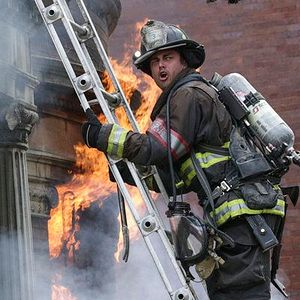 Fotoğraf Taylor Kinney