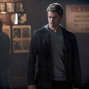 Fotoğraf Luke Mitchell