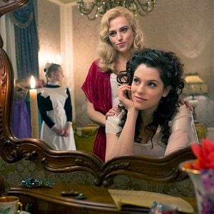 Fotoğraf Katie McGrath