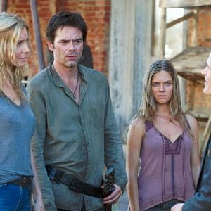 Fotoğraf Elizabeth Mitchell