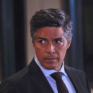 Fotoğraf Esai Morales