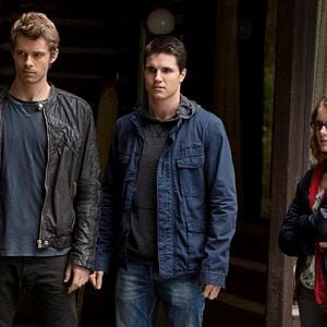 Fotoğraf Luke Mitchell