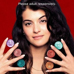 Fotoğraf Single Drunk Female