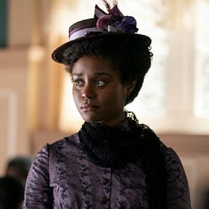 Fotoğraf Denée Benton