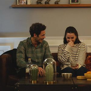 Fotoğraf Annemizi Saklarken