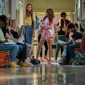 Fotoğraf Tall Girl 2